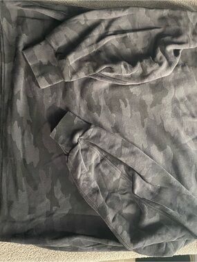 lululemon athletica Gray Camo Pullover Sweatshirt